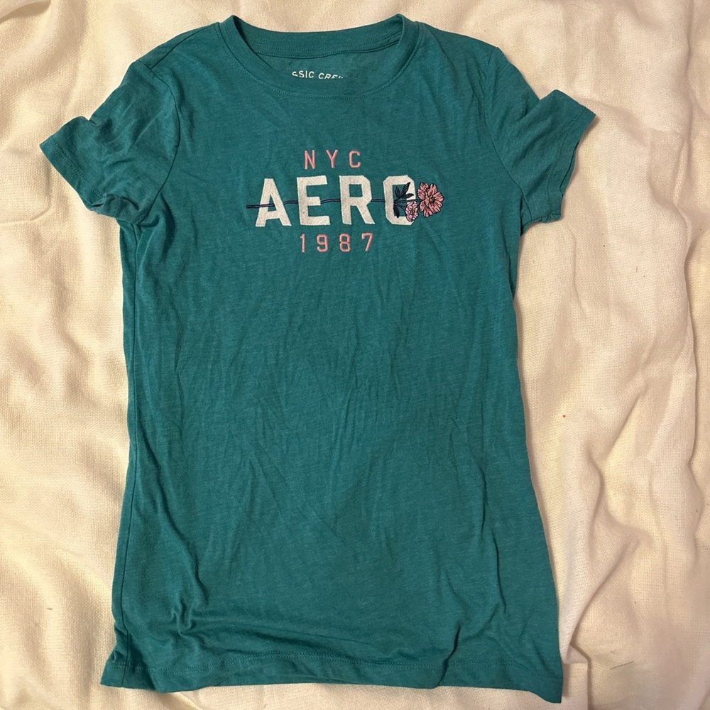 Teal Areo shirt! With cute rose